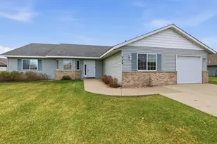 724 4th St NW, Richmond, MN 56368 - Photo 1