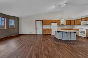 724 4th St NW, Richmond, MN 56368 - Photo 5