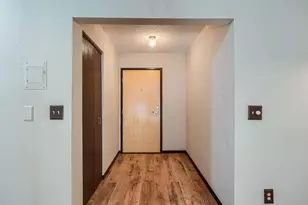 1700 Four Oaks Rd, Eagan, MN 55121 - Photo 3