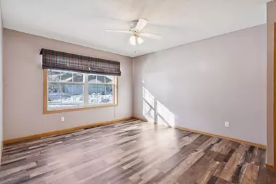 432 Sarazin Street, Shakopee, MN 55379 - Photo 31