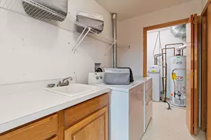 432 Sarazin St, Shakopee, MN 55379 - Photo 27