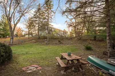 10134 Utah Avenue S, Bloomington, MN 55438 - Photo 25