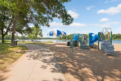 10134 Utah Avenue S, Bloomington, MN 55438 - Photo 39