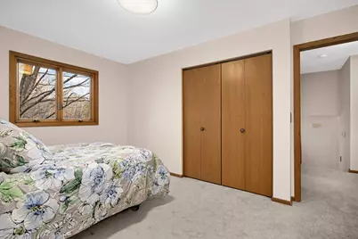 10134 Utah Avenue S, Bloomington, MN 55438 - Photo 9