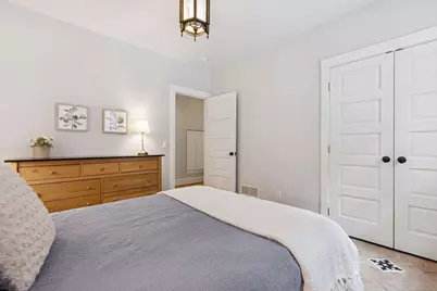 4422 Thomas Avenue S, Minneapolis, MN 55410 - Photo 39