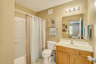 10808 Hawthorn Trail, Woodbury, MN 55129 - Photo 15