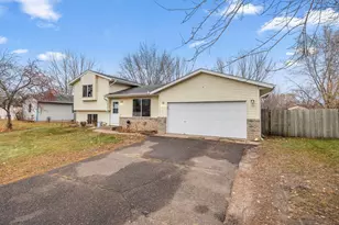 812 Cedar St SW, Isanti, MN 55040 - Photo 3