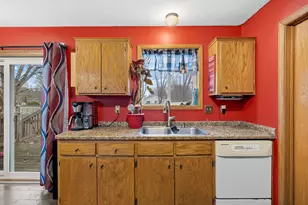 812 Cedar St SW, Isanti, MN 55040 - Photo 17