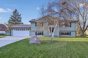 118 Crystal Ct, Montrose, MN 55363 - Photo 1