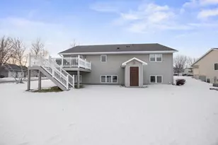 1289 Sunburst Way SE, Hutchinson, MN 55350 - Photo 27