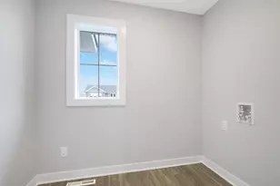 1539 Creekwood Dr, New Richmond, WI 54017 - Photo 11