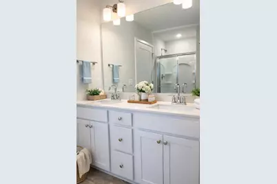 1539 Creekwood Dr, New Richmond, WI 54017 - Photo 13