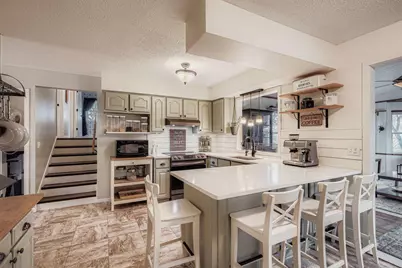 21581 Creekside Circle, Lakeville, MN 55044 - Photo 5