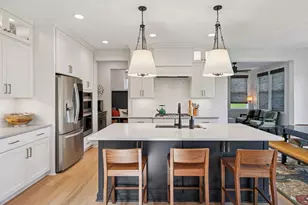 5290 Rolling Hls Pkwy, Victoria, MN 55318 - Photo 11