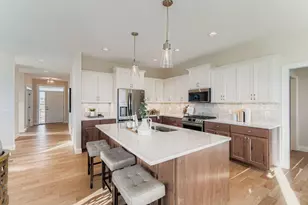 13722 Arrowhead Wy, Rosemount, MN 55068 - Photo 7