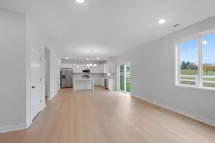 1323 Compton Ave, River Falls, WI 54022 - Photo 9