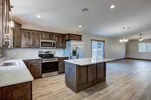 1805 11th Ave E, Menomonie, WI 54751 - Photo 13