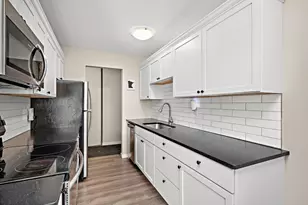 4618 Cedar Lk Rd S, Saint Louis Park, MN 55416 - Photo 3