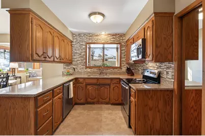 3435 Rosewood Lane N, Plymouth, MN 55441 - Photo 5