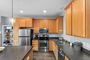 4665 Victor Path, Hugo, MN 55038 - Photo 5