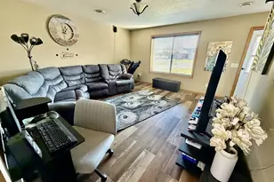 505 Willow Ave, Eden Valley, MN 55329 - Photo 9