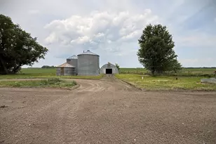 78994 160th St, Sacred Heart, MN 56285 - Photo 11