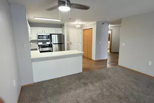 1321 Lake Dr W, Chanhassen, MN 55317 - Photo 5