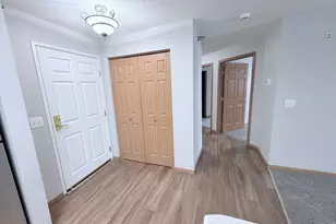 1321 Lake Dr W, Chanhassen, MN 55317 - Photo 7