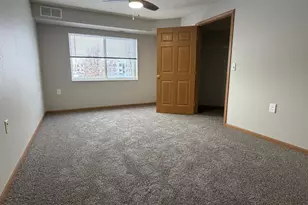 1321 Lake Dr W, Chanhassen, MN 55317 - Photo 15