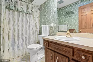 2231 Queens Dr, Woodbury, MN 55125 - Photo 25