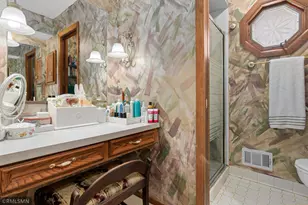 2231 Queens Dr, Woodbury, MN 55125 - Photo 19