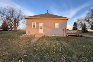 24543 630th Ave, Alden, MN 56009 - Photo 3