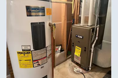 520 Harriett Drive, Marshall, MN 56258 - Photo 25