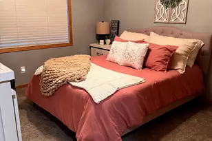 520 Harriett Dr, Marshall, MN 56258 - Photo 11