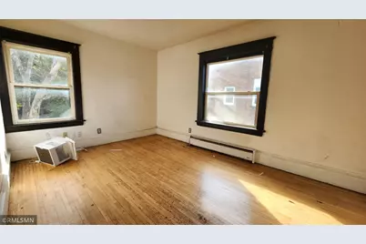 1052 Ross Avenue, Saint Paul, MN 55106 - Photo 3