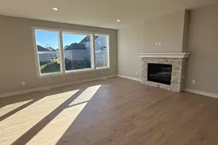 11833 35th St N, Lake Elmo, MN 55042 - Photo 7