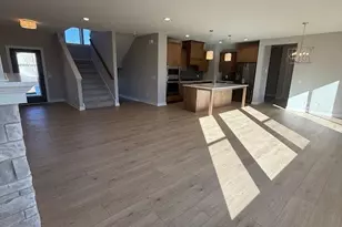 11833 35th St N, Lake Elmo, MN 55042 - Photo 5