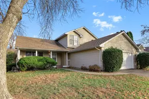 8932 Prestwick Cir N, Brooklyn Park, MN 55443 - Photo 3