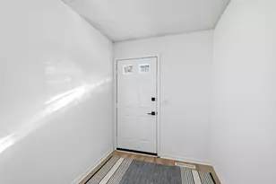 5118 Angeline Ave N, Crystal, MN 55429 - Photo 13