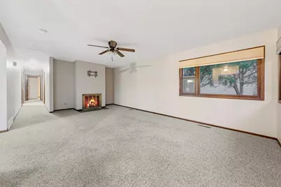 351 1st Avenue NE, Wells, MN 56097 - Photo 13