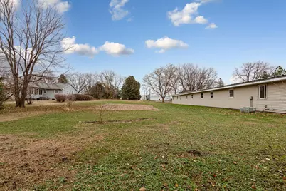 351 1st Avenue NE, Wells, MN 56097 - Photo 5