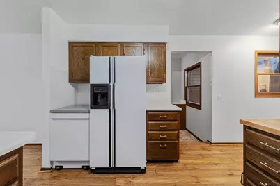 351 1st Avenue NE, Wells, MN 56097 - Photo 23