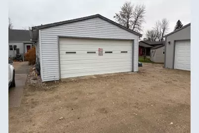 211 9th Street S, Breckenridge, MN 56520 - Photo 5