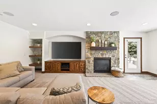 5865 Comstock Ln N, Plymouth, MN 55446 - Photo 43