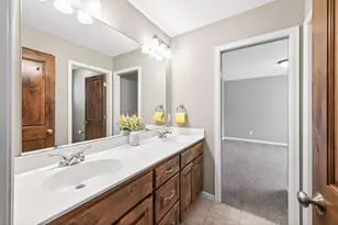 5865 Comstock Ln N, Plymouth, MN 55446 - Photo 33