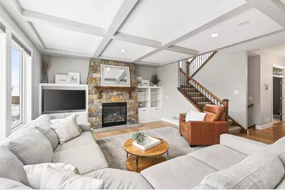 5865 Comstock Lane N, Plymouth, MN 55446 - Photo 5