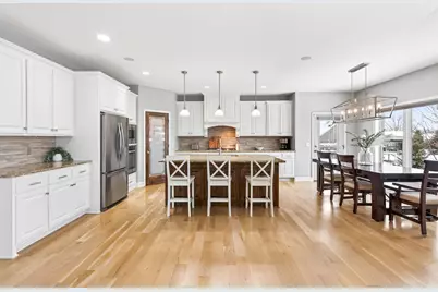 5865 Comstock Lane N, Plymouth, MN 55446 - Photo 9