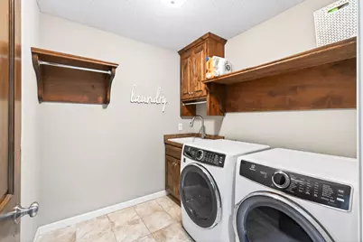 5865 Comstock Lane N, Plymouth, MN 55446 - Photo 37