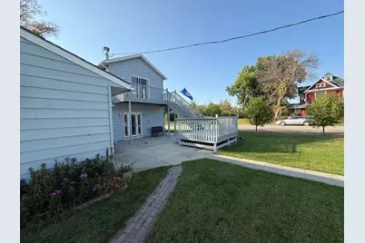 632 9th Street N, Breckenridge, MN 56520 - Photo 5