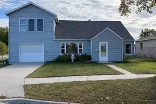 632 9th St N, Breckenridge, MN 56520 - Photo 1